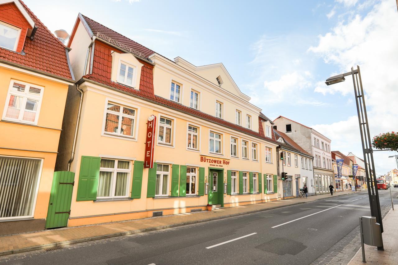 Hotel Buetzower Hof Eksteriør bilde